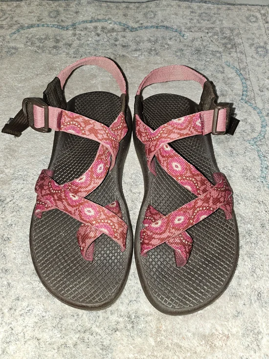 🏕 Chaco Women's Size 7 Pink & Brown Toe Loop Strappy Outdoor Sandals 🏕 - Picture 2 of 6